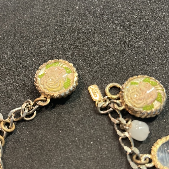 Accesso NYC 7” vintage bracelet - Picture 2 of 4